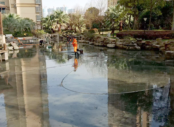 信宜景观池淤泥清理