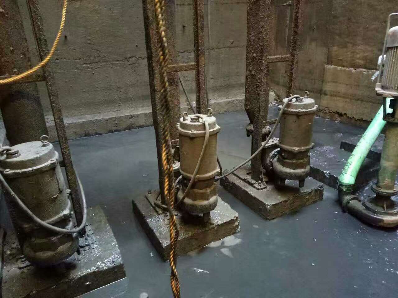 信宜污水池清理